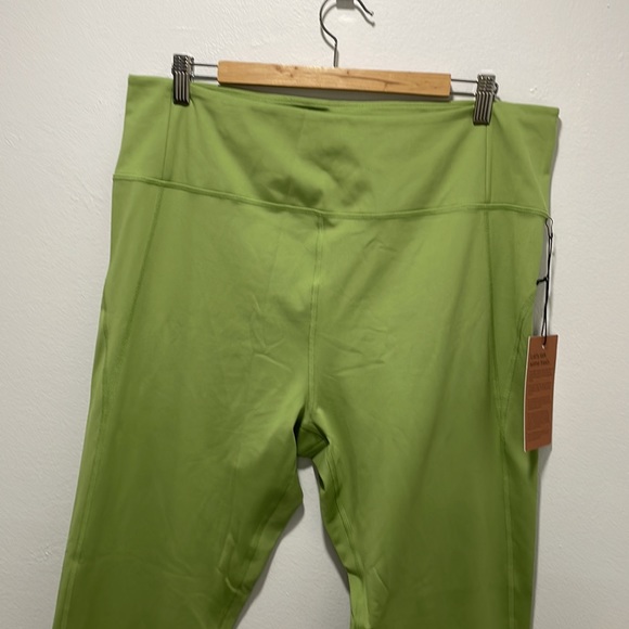 Girlfriend Collective Green High Rose Compressive Leggings - Picture 3 of 9